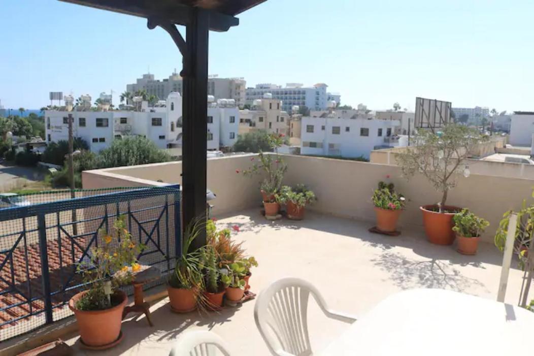 Ria Beach Sea View Apartment พีลา ภายนอก รูปภาพ