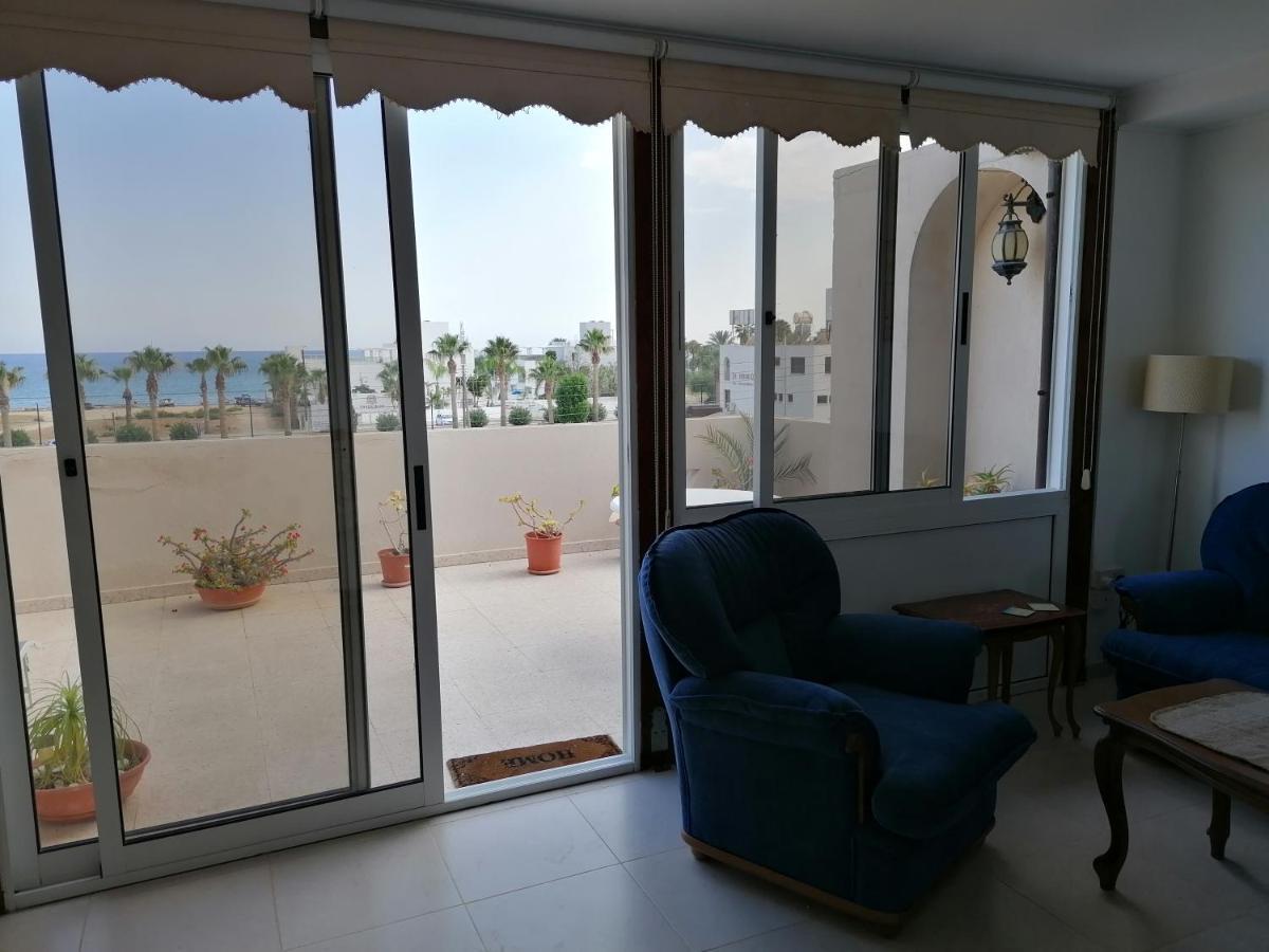 Ria Beach Sea View Apartment พีลา ภายนอก รูปภาพ