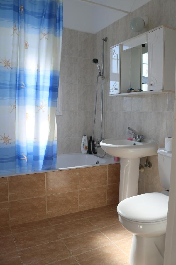 Ria Beach Sea View Apartment พีลา ภายนอก รูปภาพ